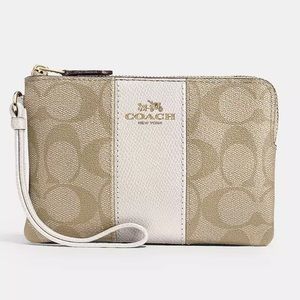 Coach wallet purse . Never used. Wristlet